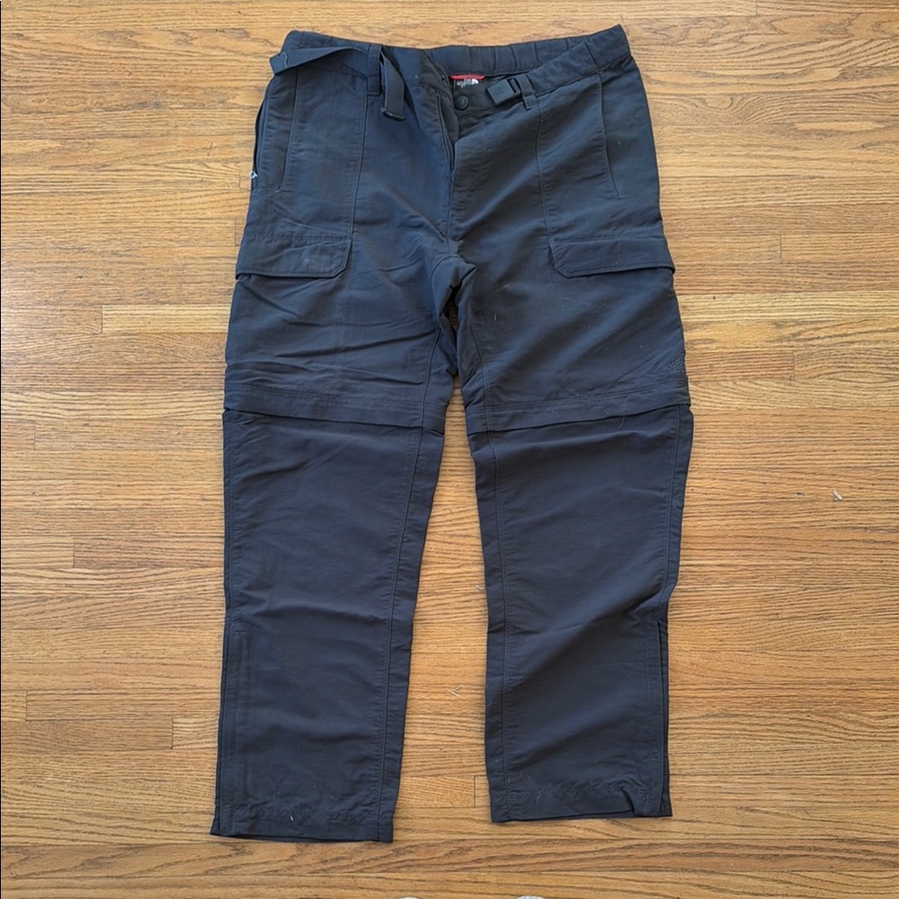 The North Face Black Men's Cargo Pants with Adjustable Waist, zip off, Medium
